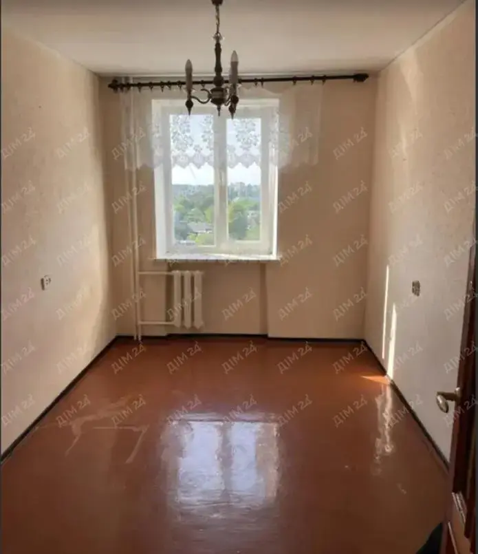 Трикімнатна квартира у центрі