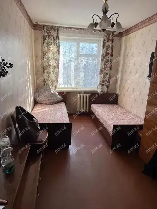 Продаж двокімнатної квартири з окремими кімнатами по кільцю
