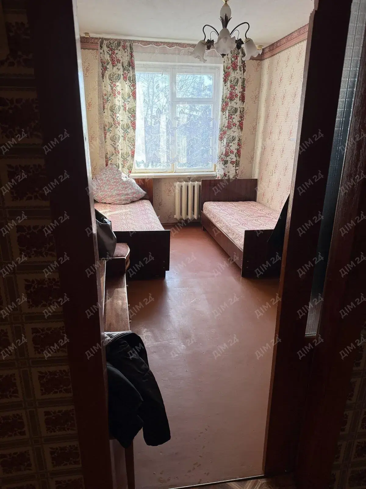 Продаж двокімнатної квартири з окремими кімнатами по кільцю
