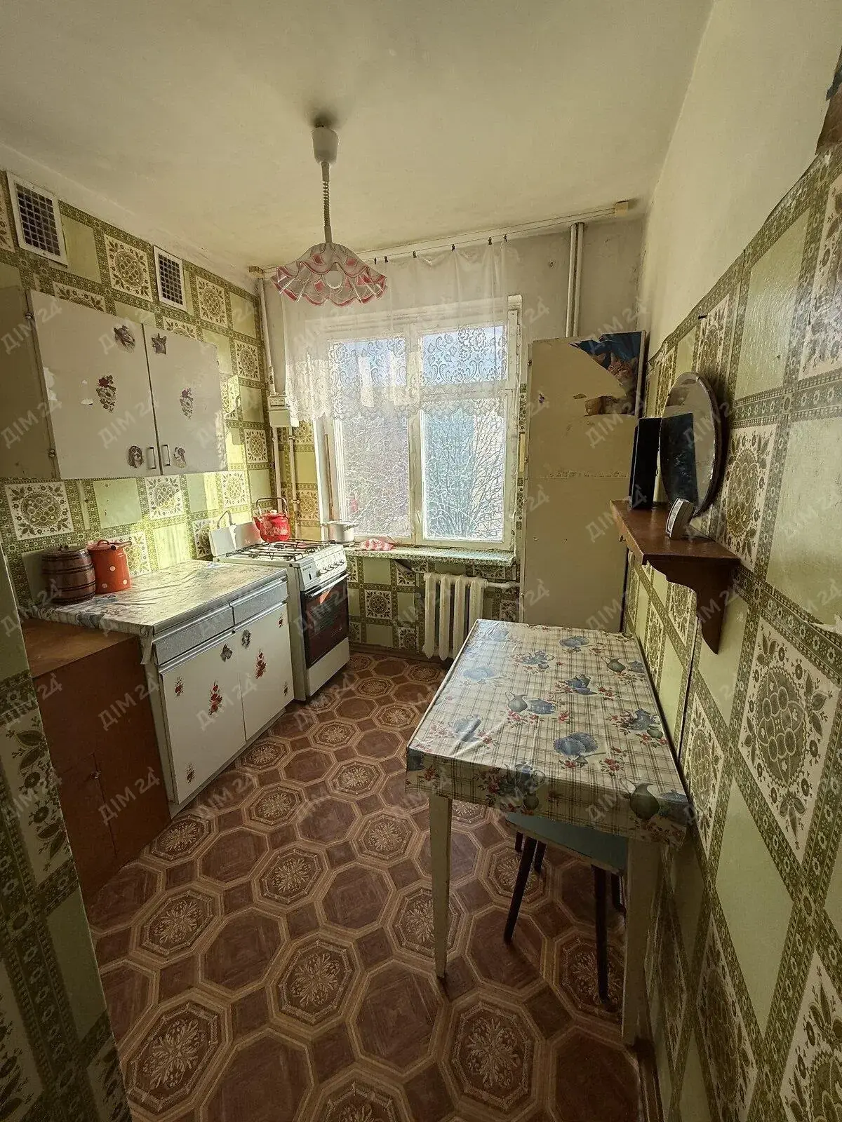 Продаж двокімнатної квартири з окремими кімнатами по кільцю
