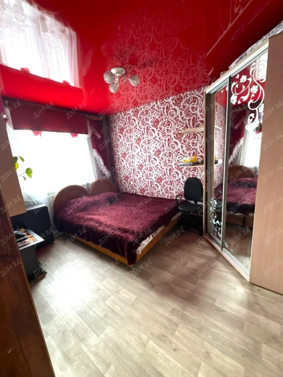 Будинок у Нових Санжарах, Полтавська область