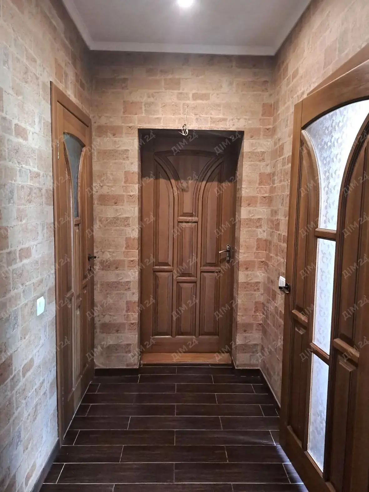 Затишний будинок із ремонтом у Нових Санжарах, Полтавська область