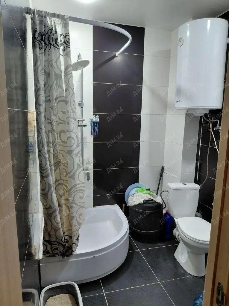 Двокімнатна квартира мікрорайон Алмазний.