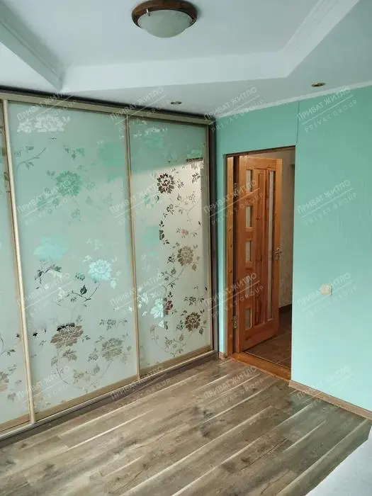 Простора квартира в Стасях.