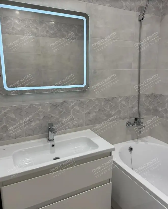 Двокімнатна квартира з індивідуальним опаленням