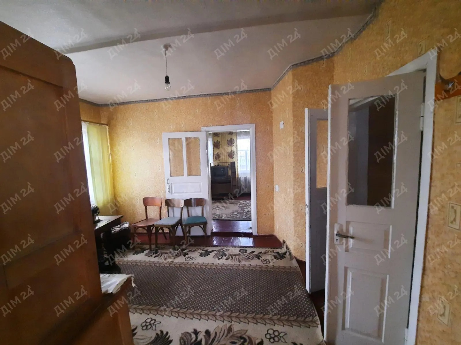  Продаж окремого будинку в Котельві