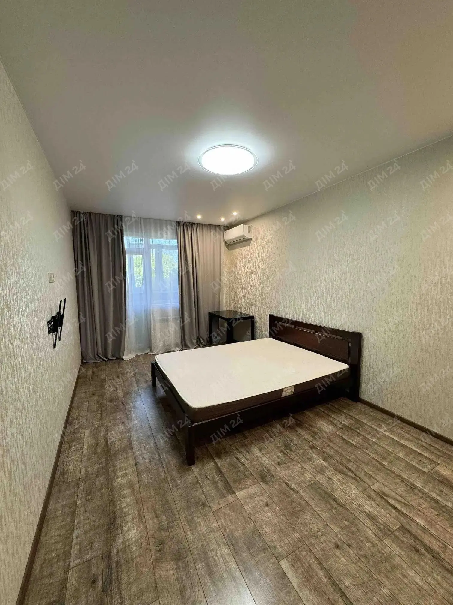 Двокімнатна квартира у ЖК Фемелі парк