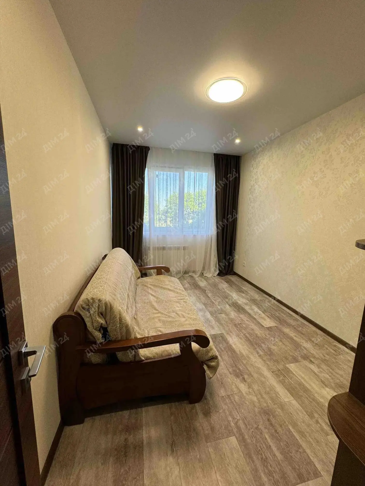 Двокімнатна квартира у ЖК Фемелі парк