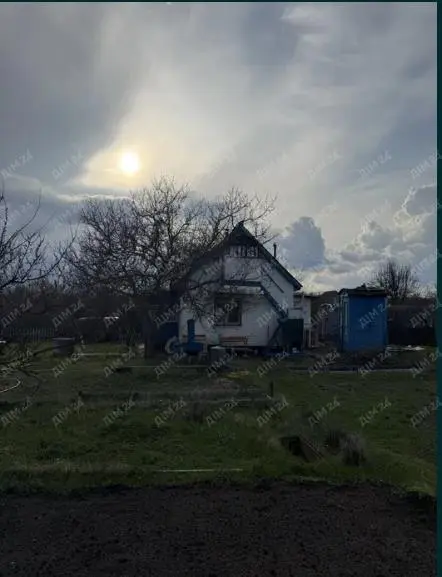 Цегляна дача у Петрівка