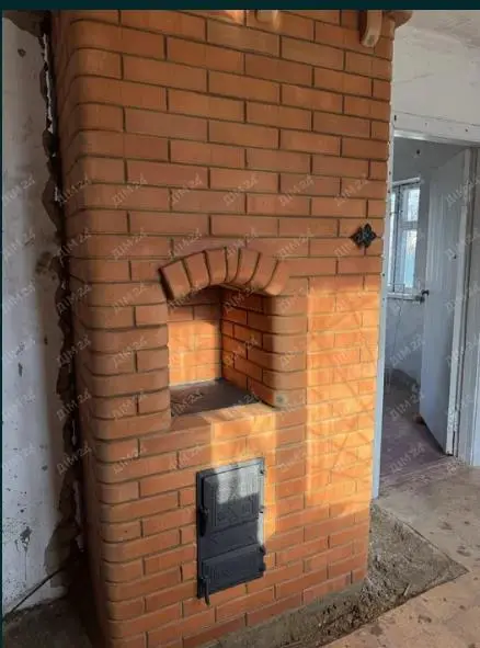 Цегляна дача у Петрівка