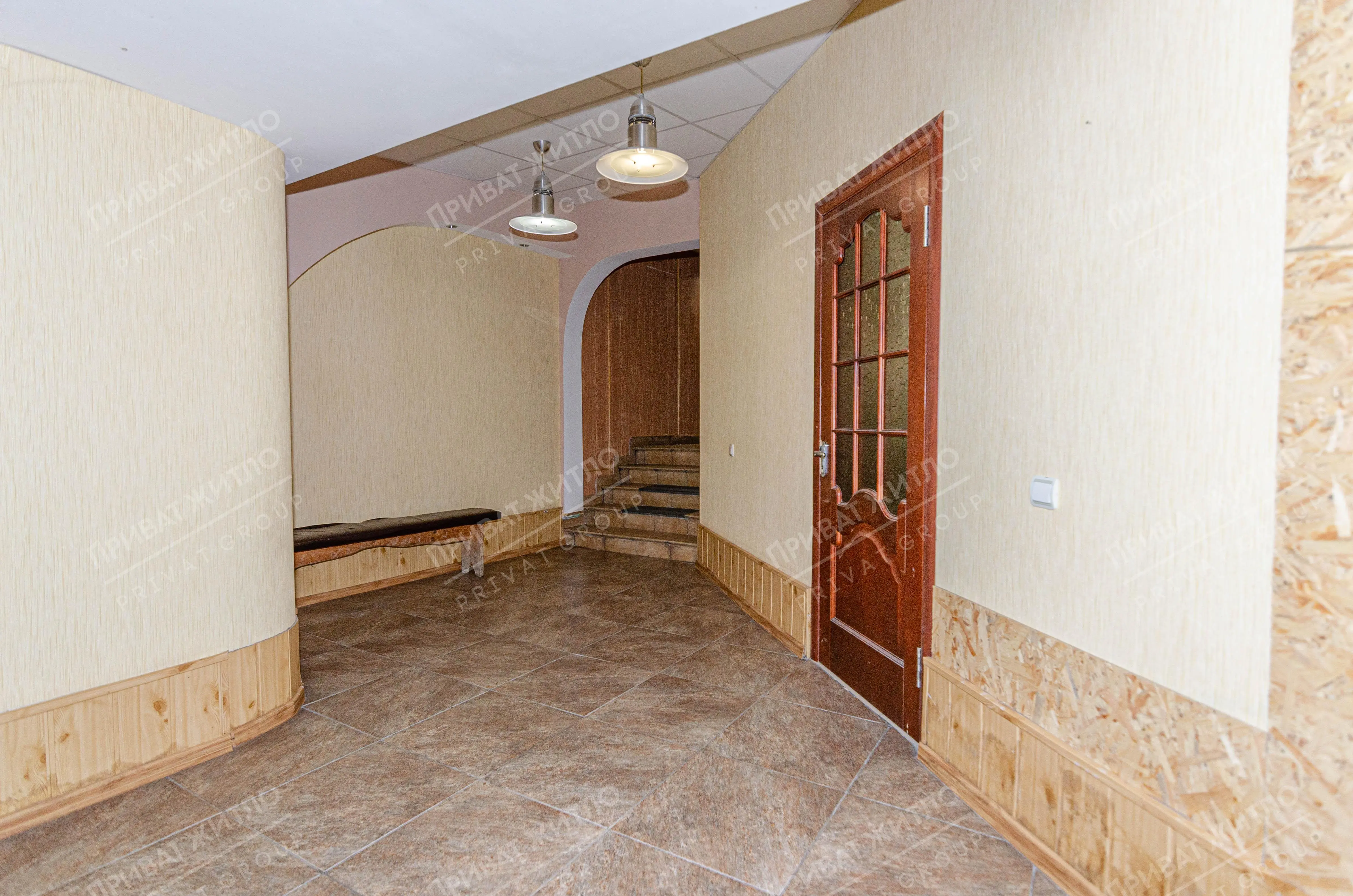 Комерційне приміщення в центрі міста (навпроти "Листопада) 