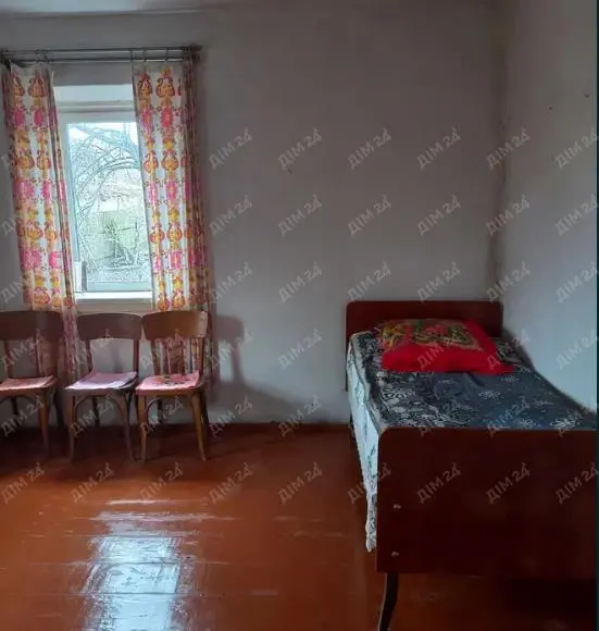 Охайний будинок у Ковалівці, можна і під дачу!