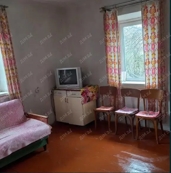 Охайний будинок у Ковалівці, можна і під дачу!