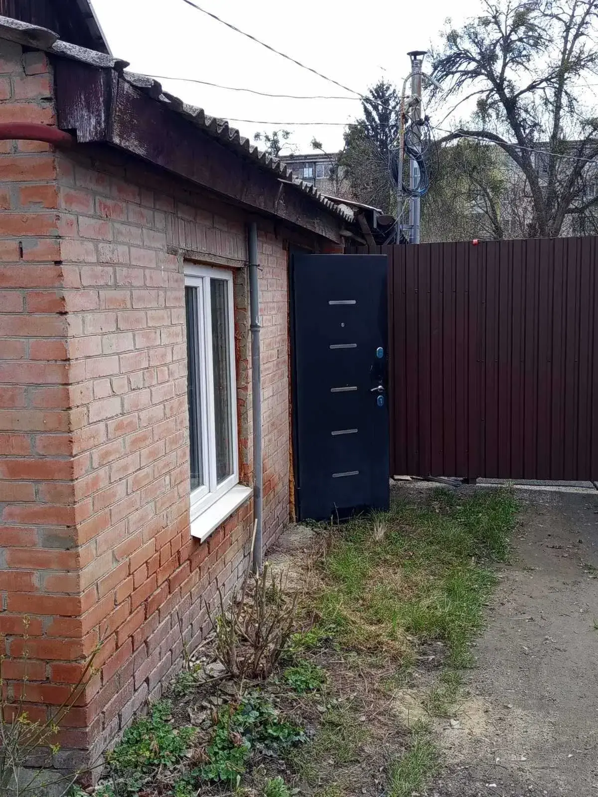 Частина будинку в центральній частині міста!