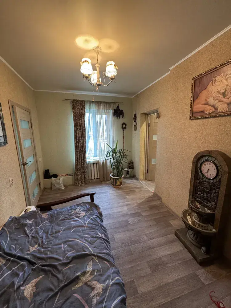 Комфортне житло в центрі: окремий двір + гараж