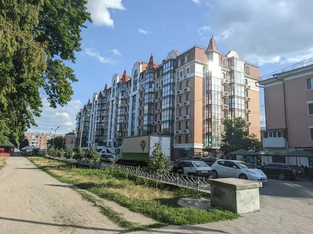 2-кімнатна новобудова в центрі Полтави, вул. Соборності 46-В.
