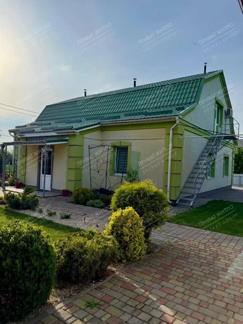 Продам гарний заміський будинок поруч з Миргородом! 
