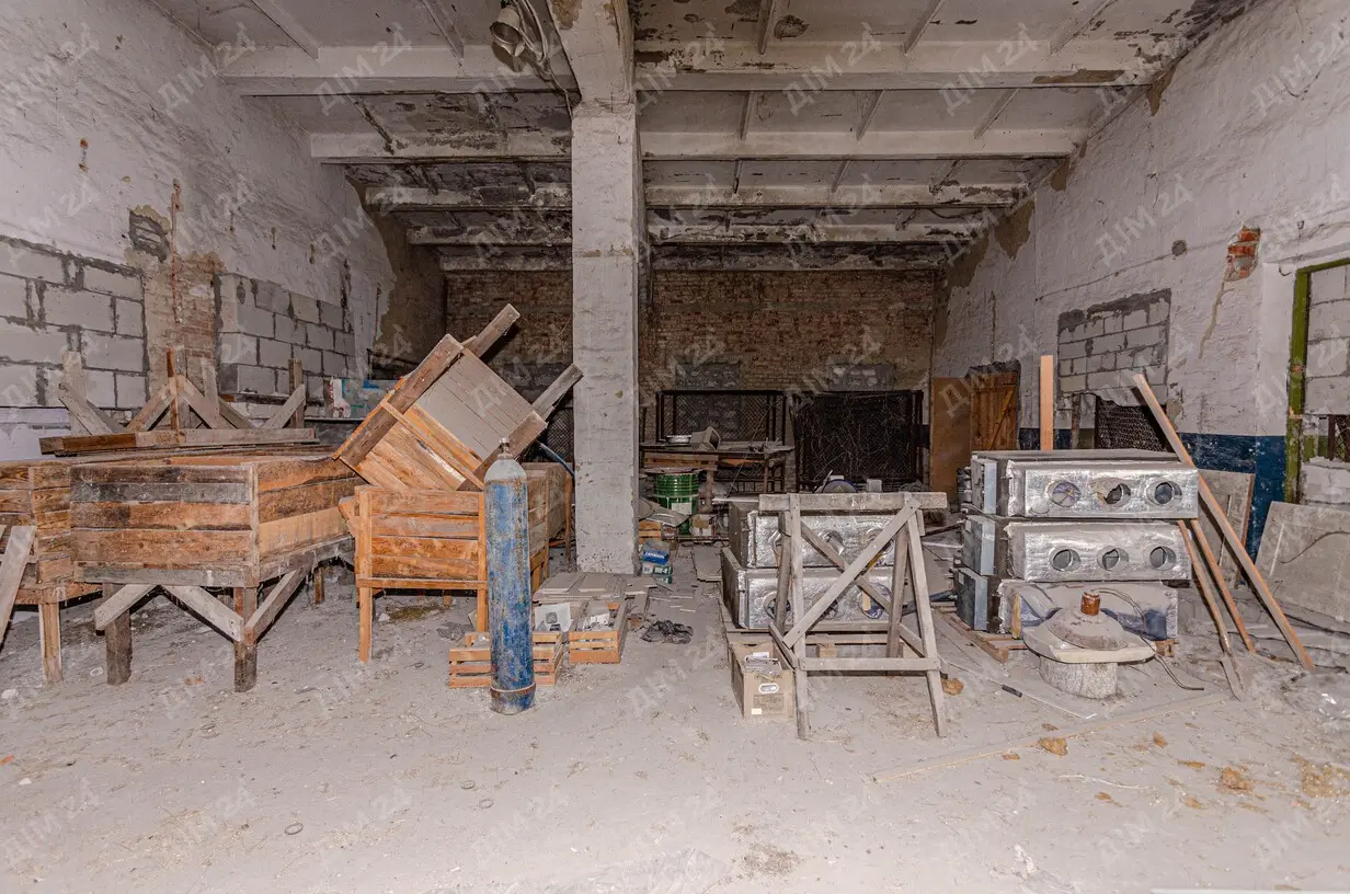 Продаж виробничої бази в с. Покровське