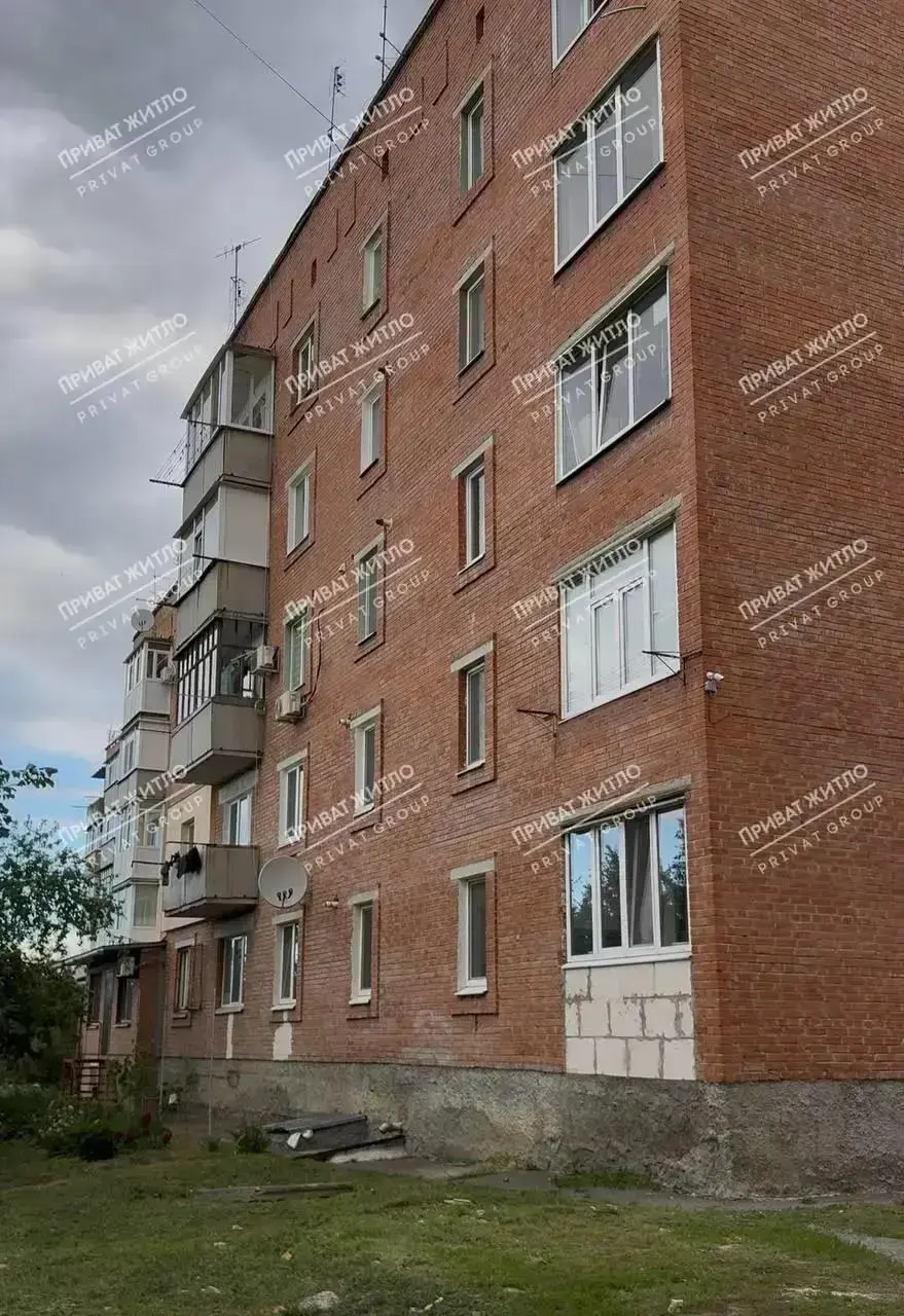 Затишна 2 кімнатна квартира (чешка) з індивідуальним опаленням. 