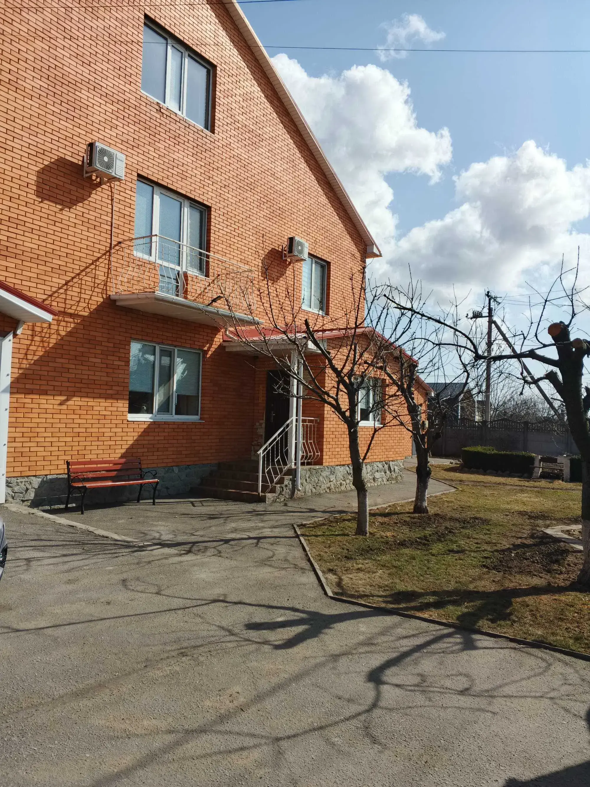 Місце, куди захочеться повертатися щодня - будинок у Розсошенцях!