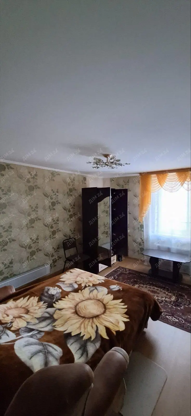 Окремий будинок в місті!
