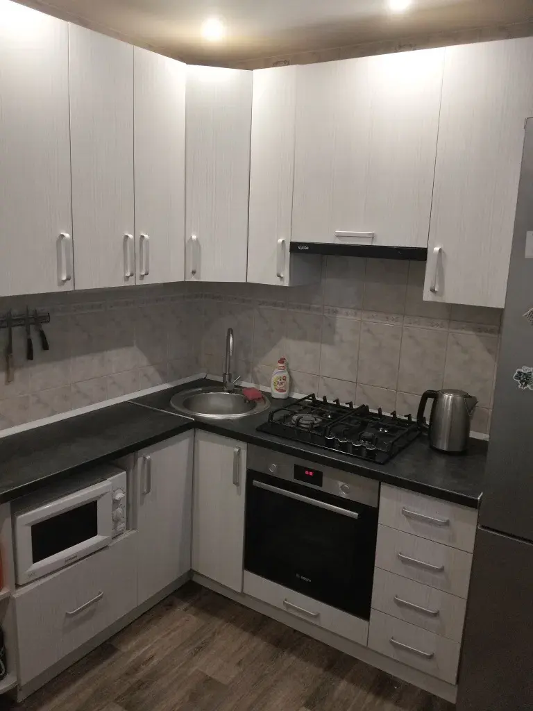 Двокімнатна квартира, Мотель