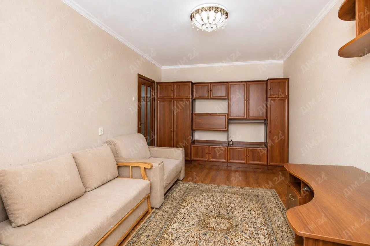 1 кімнатна квартира з ремонтом, меблями та технікою, вул. Полюсна