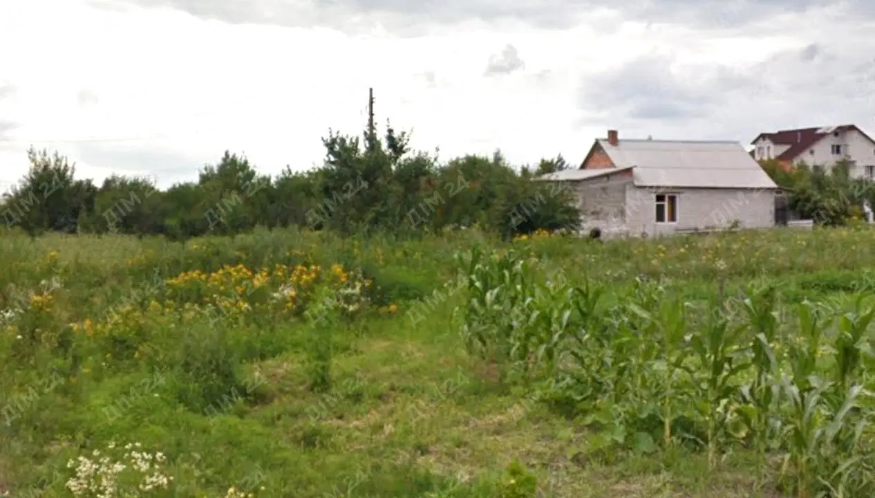 Ділянка з комунікаціями в Гожулах 