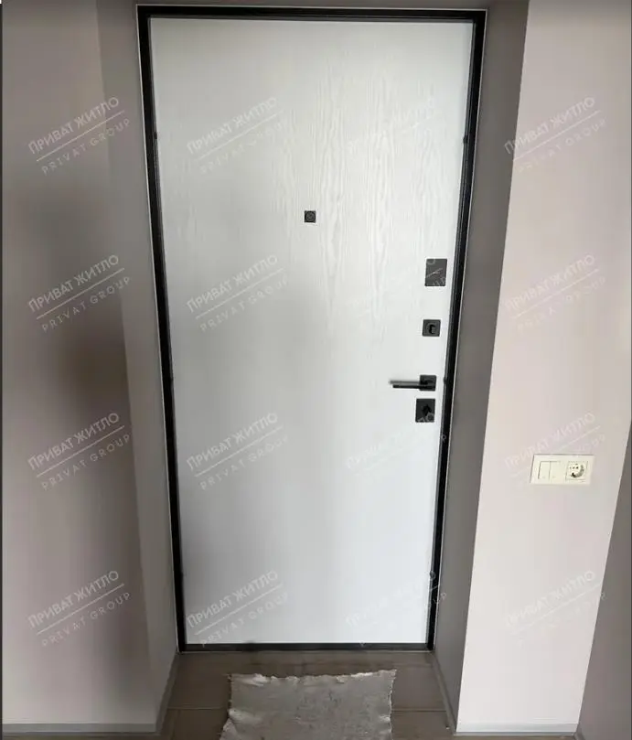 Квартира, у якій вже зроблено ремонт, але ще ніхто не жив.