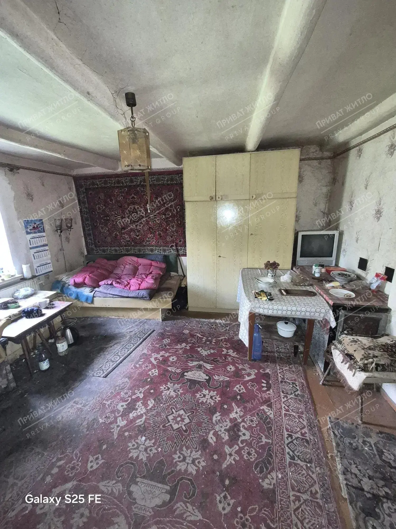 Будинок із зручностями та господарськими спорудами в Малому Тростянці
