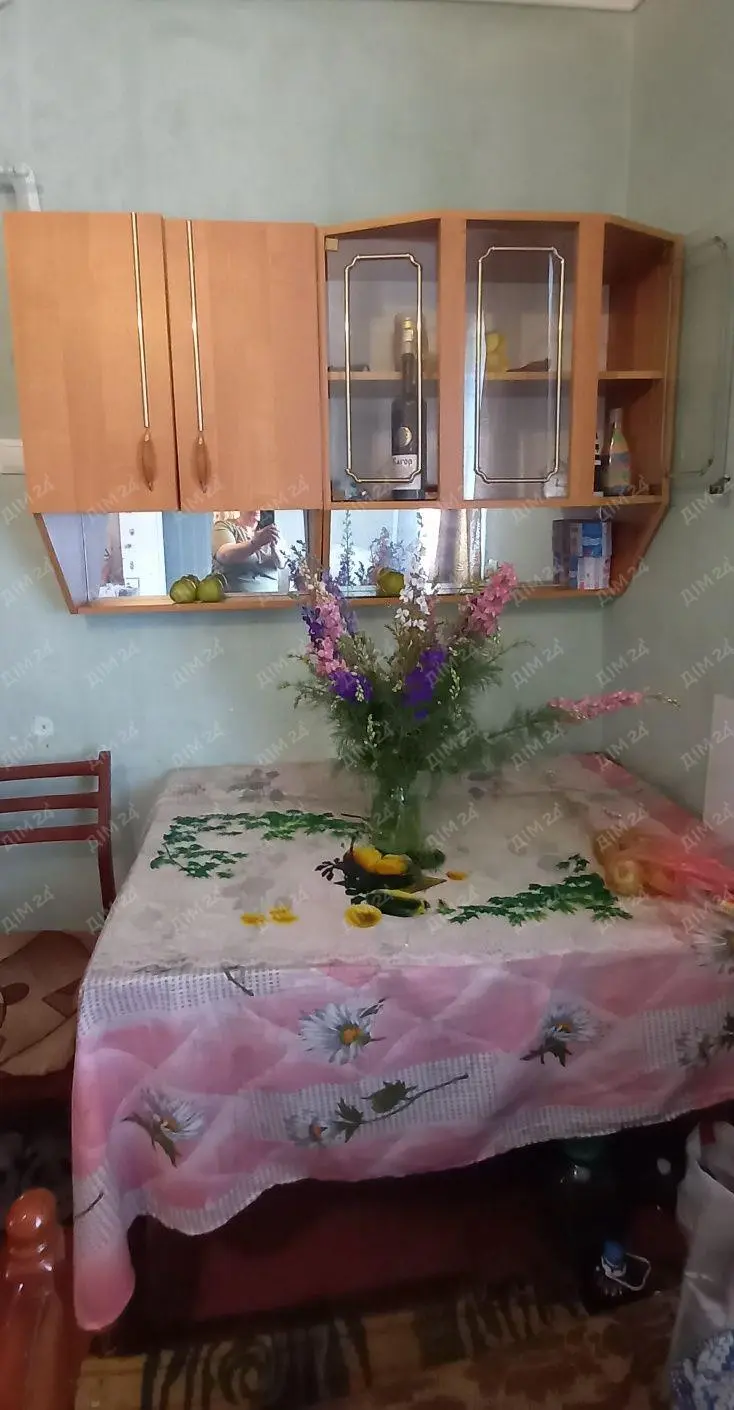 Окремий бюджетний будинок.