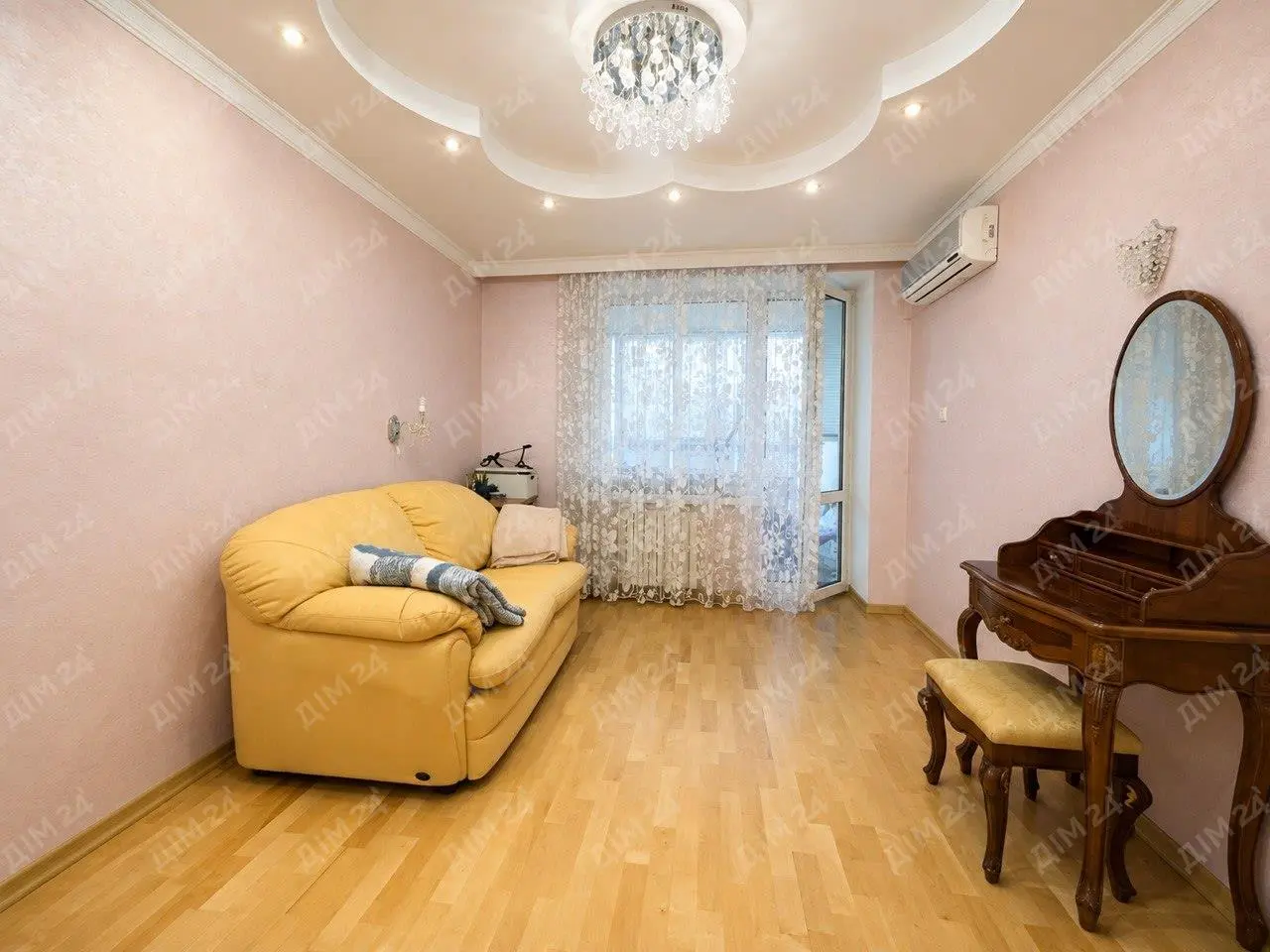 4 кімнатна квартира в центрі Полтави
