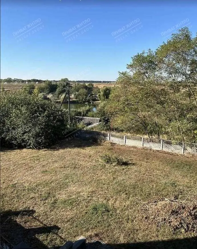 Розкішний двоповерховий цегляний будинок у с. Мильці