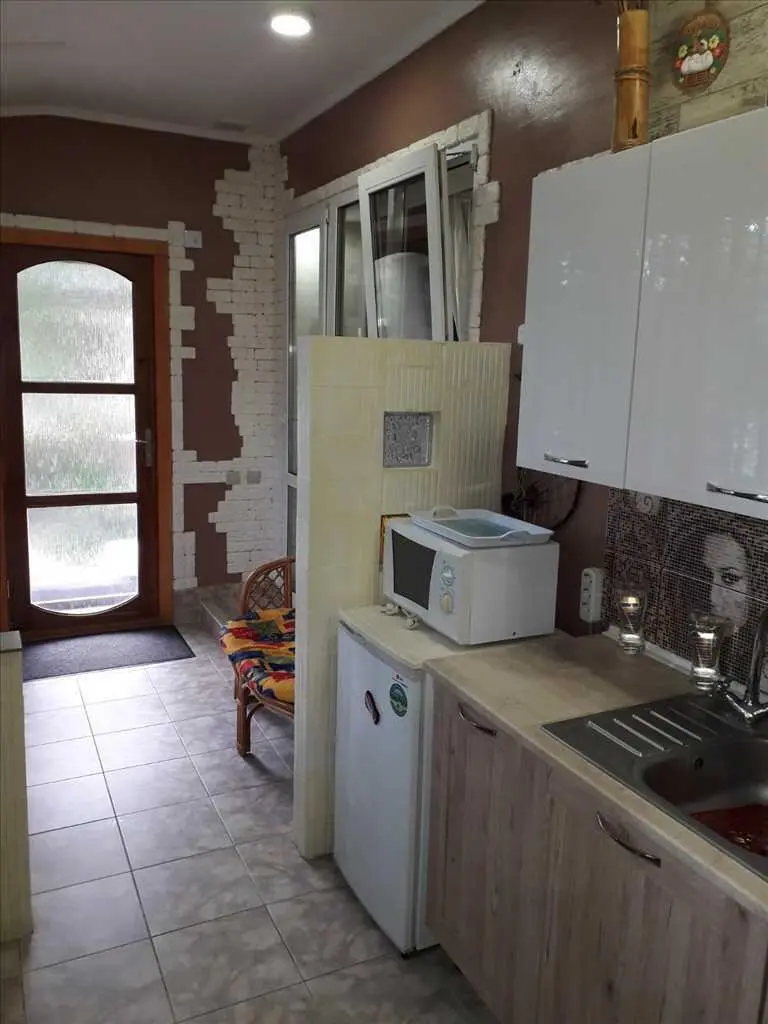 Універсальна трикімнатна квартира. 