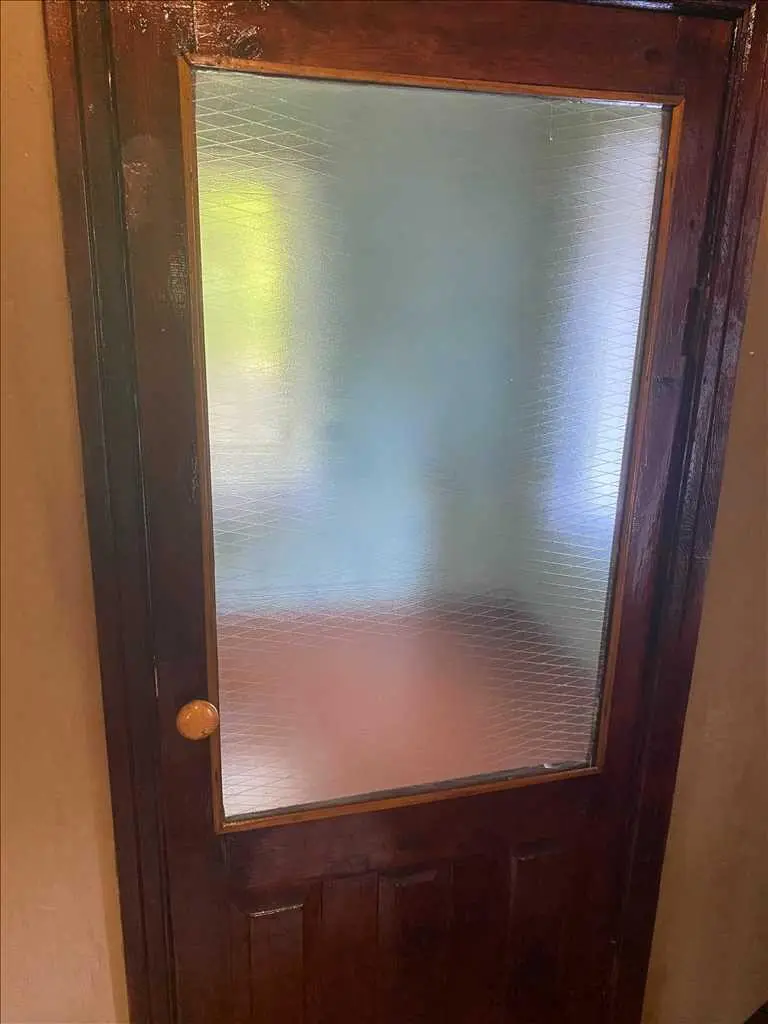 Окремий будинок у районі Очеретянки з окремим двором