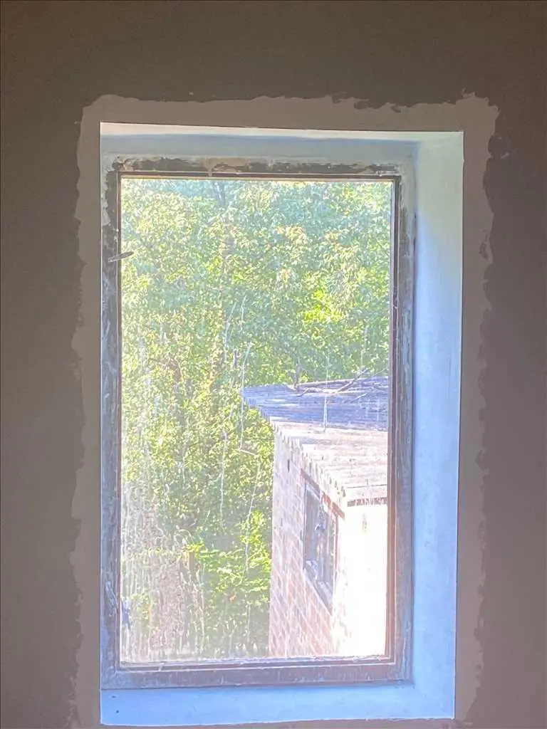 Окремий будинок у районі Очеретянки з окремим двором