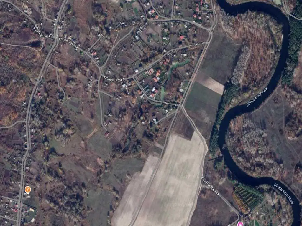 Ділянка під забудову, 500 м до річки. 