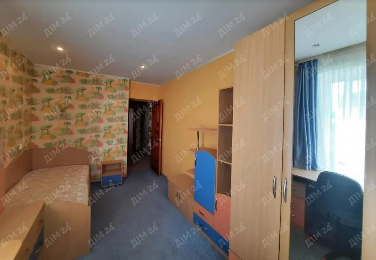 Три кімнати з двома балконами - шукаєте простір? Він тут! 