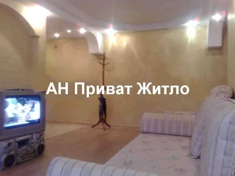 Чудова трикімнатна квартира на Алмазному